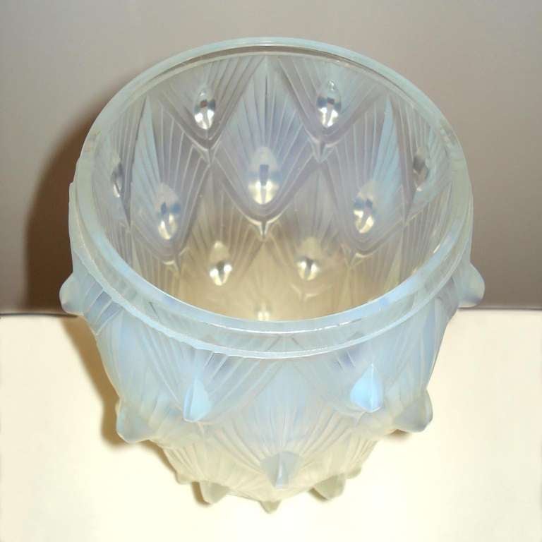 Art Déco Vaso in vetro opalescente Sabino Art Glass, Francia, 1930 in vendita