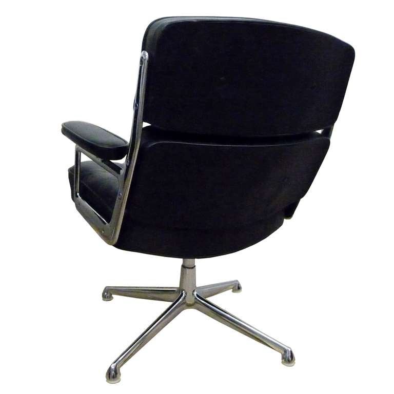 American 675 Lobby Chair, Charles & Ray Eames for Herman Miller