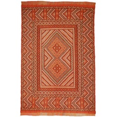 Tapis Kilim berbère marocain vintage brodé