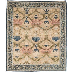 Antiker spanischer Teppich mit Kronen