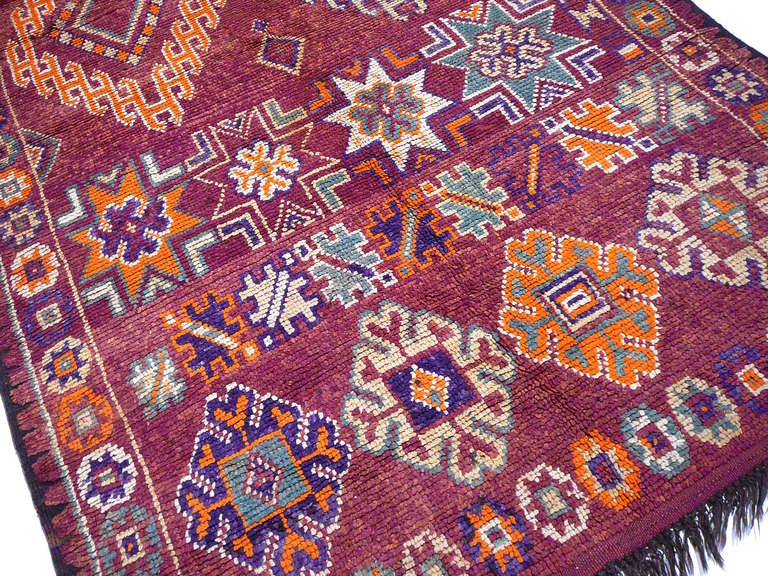 Marokkanischer / nordafrikanischer Vintage-Berberteppich (Stammeskunst) im Angebot