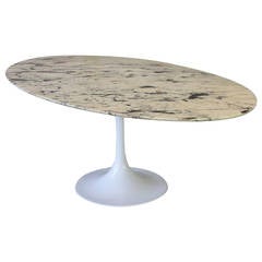 Oval Eero Saarinen Dining Table, 1960s