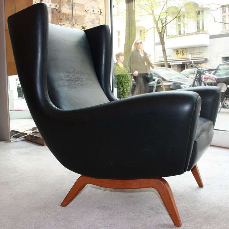 Mid-20th Century Lounge Chair by Illum Wikkelso