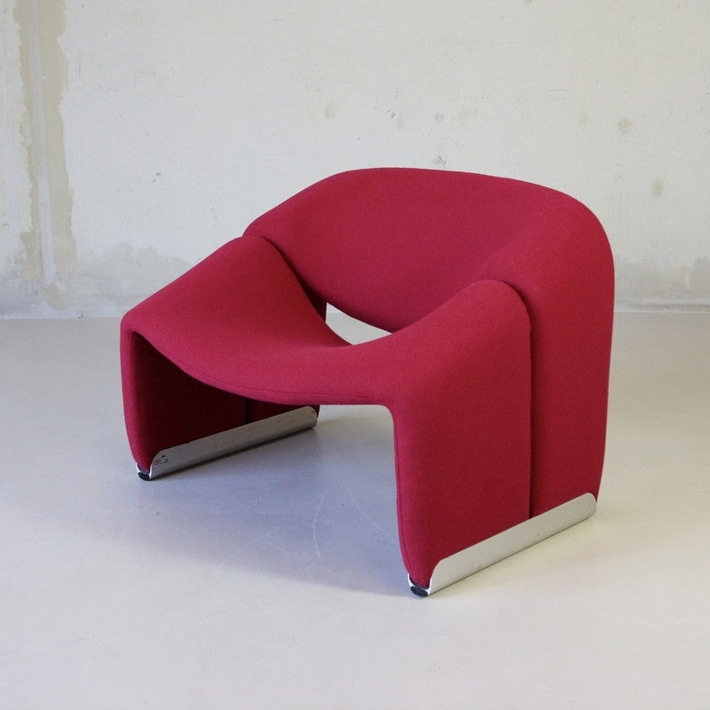 Pair of the Groovy chair by Paul Paulin, Artifort 1973.

A pair of lounge chairs, upholstered in Kvadrat material. Gorgeous!