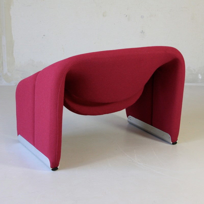 Pair of Pierre Paulin Groovy Lounge Chairs 1
