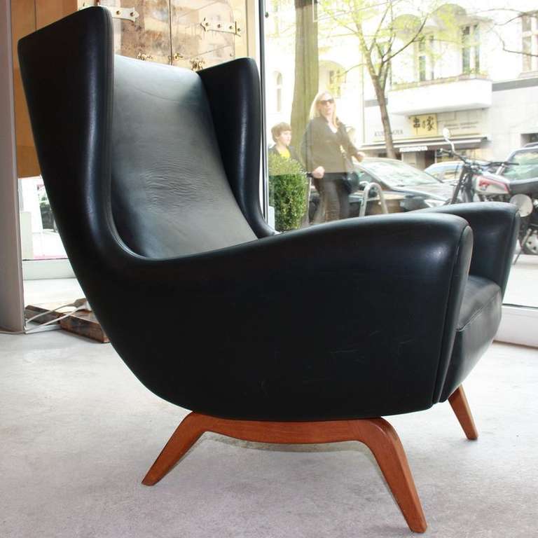 Lounge Chair by Illum Wikkelso In Excellent Condition In Berlin, DE