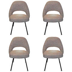 Set of Four Saarinen Executive Side Chairs, Knoll International