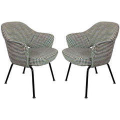 Pair of Saarinen Executive Side Chairs, Knoll International