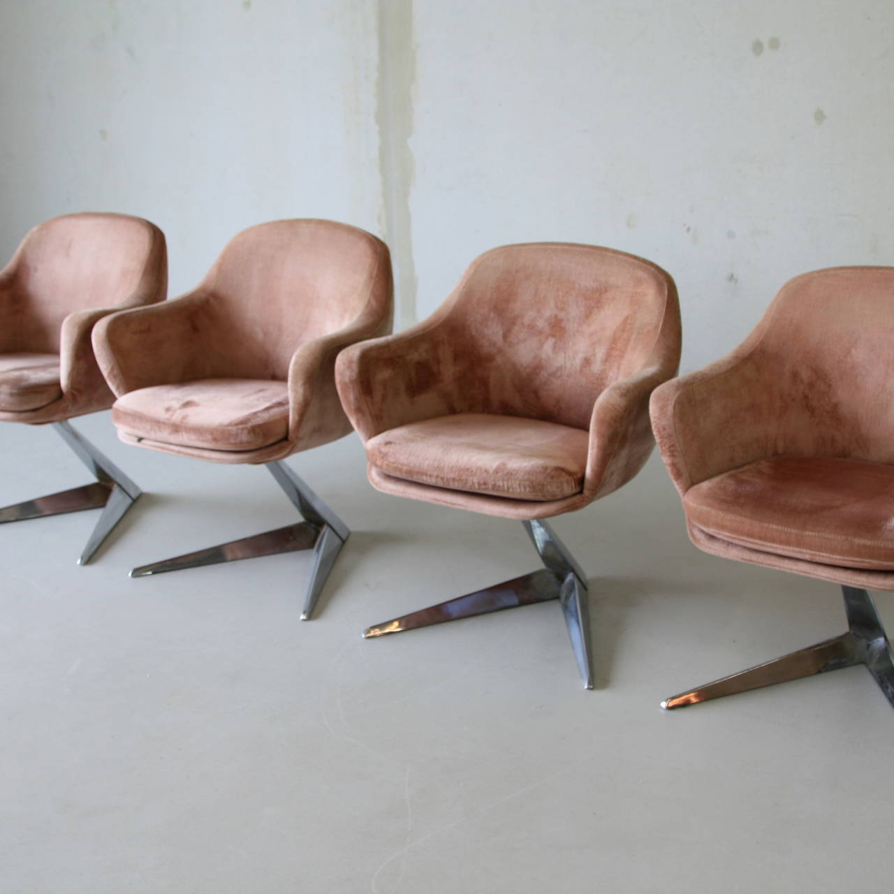 Set of Four Vladimir Kagan Style Chairs, 1970s 2