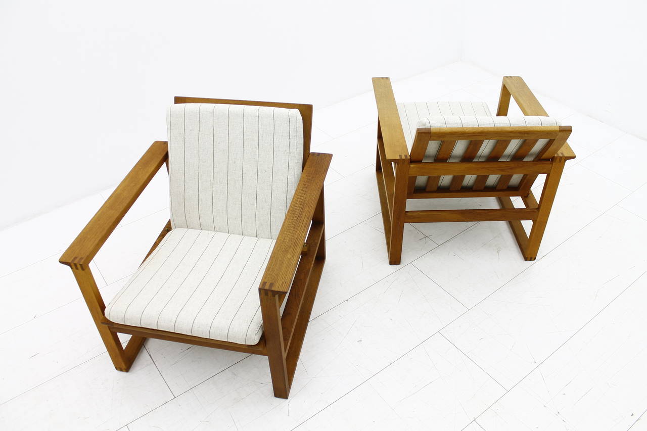 Pair of Danish Lounge Chairs with Footstool by Børge Mogensen 3