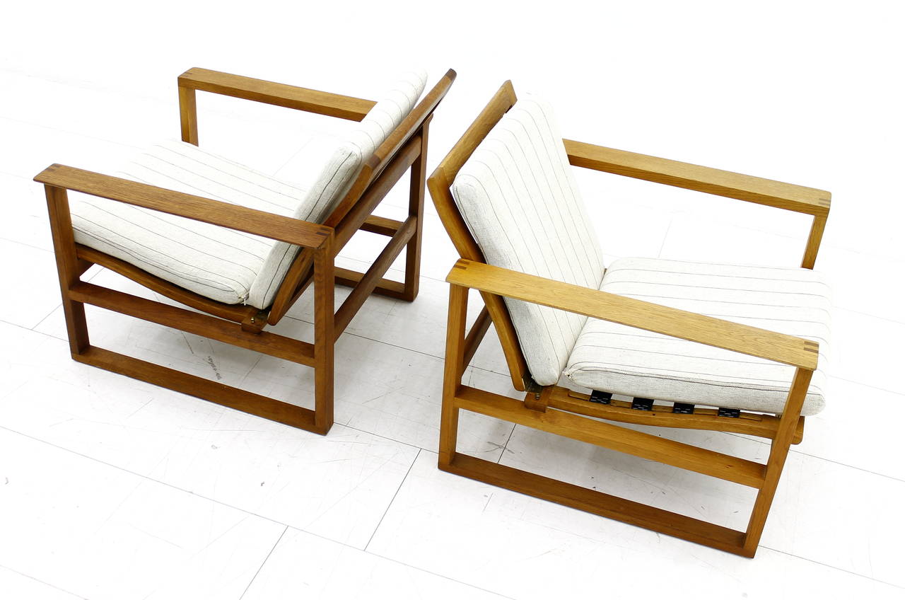 Pair of Danish Lounge Chairs with Footstool by Børge Mogensen 4