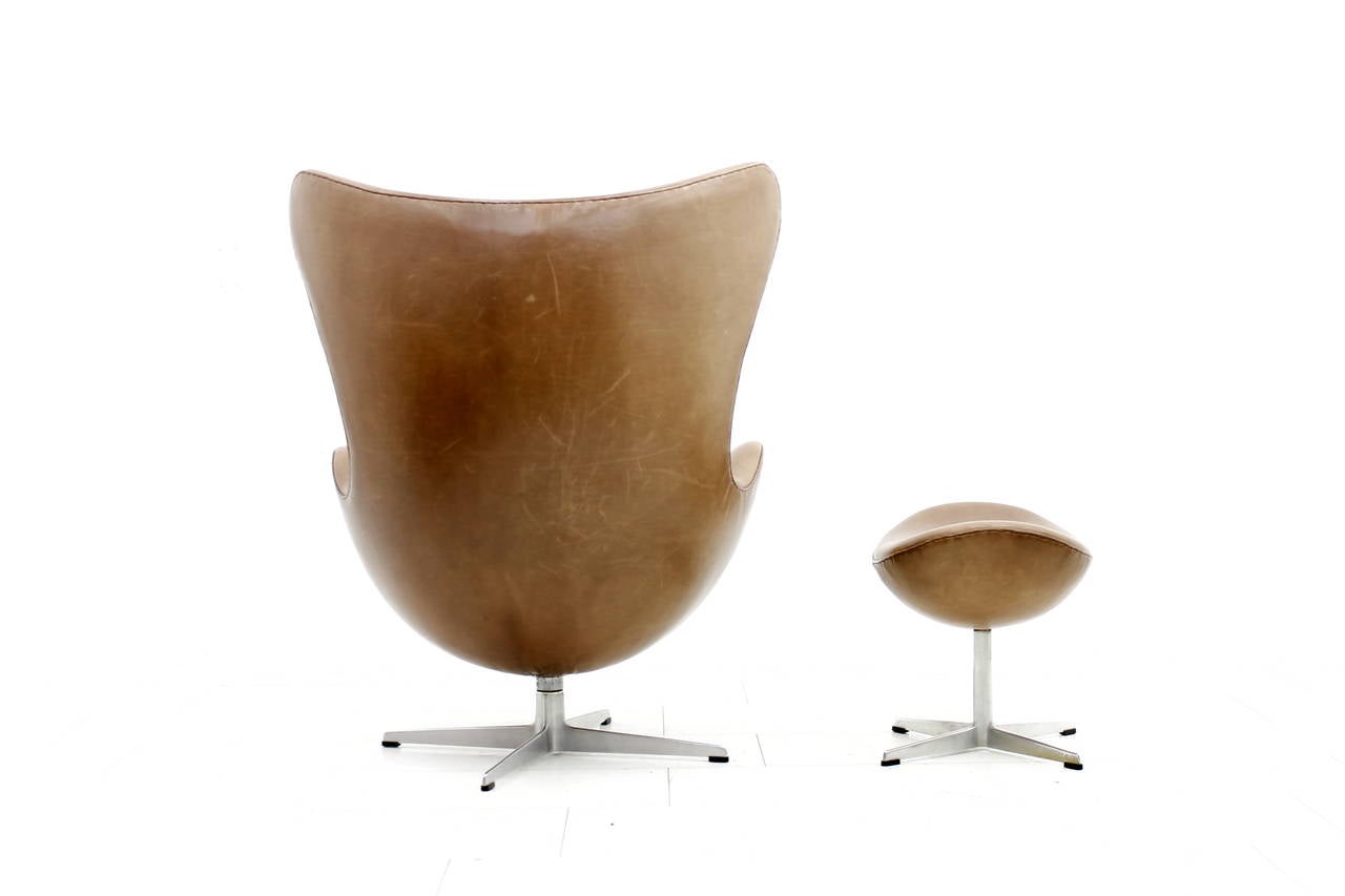 Danish Egg Chair by Arne Jacobsen for Fritz Hansen