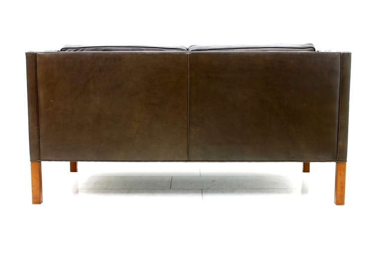 Børge Mogensen Chocolate Brown Leather Sofa 2212, Fredericia, Denmark In Excellent Condition In Frankfurt / Dreieich, DE