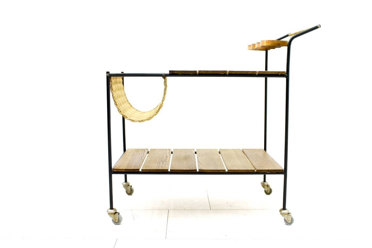 European Minimalist Bar Cart in Style of Arthur Umanoff, circa 1960s