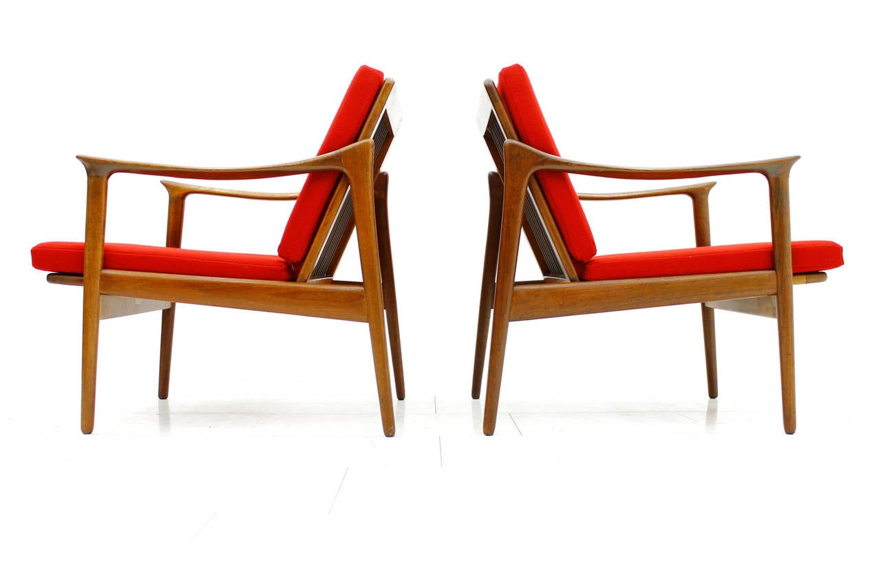 Scandinavian Modern Pair of Teakwood Lounge Chairs by Fredrik Kaiser, Norway