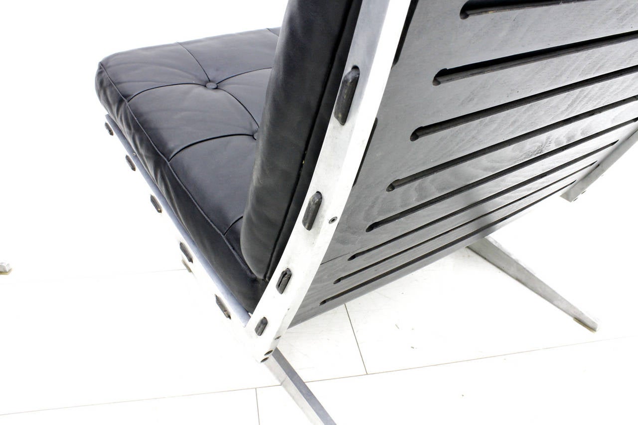 Pair of Lounge Chairs Aluminum and Leather by Paul Leidersdorff, Denmark, 1965 In Good Condition For Sale In Frankfurt / Dreieich, DE