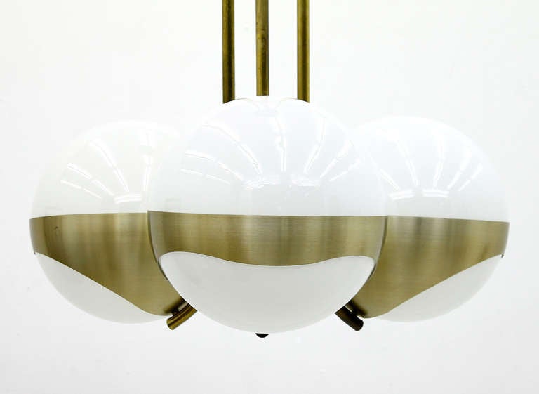 Mid-20th Century Brass and Glass Chandelier by Lamperti, Italy