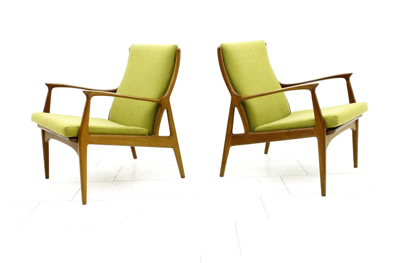 Scandinavian Modern Pair of Teakwood Lounge Chairs by Erik Andersen & Palle Pedersen, Denmark 1960
