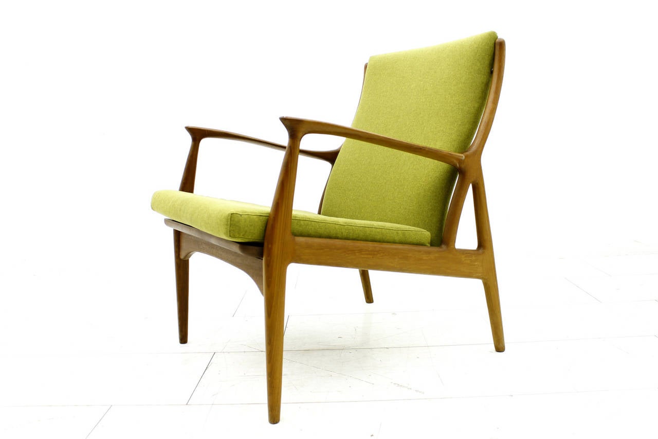 Danish Pair of Teakwood Lounge Chairs by Erik Andersen & Palle Pedersen, Denmark 1960