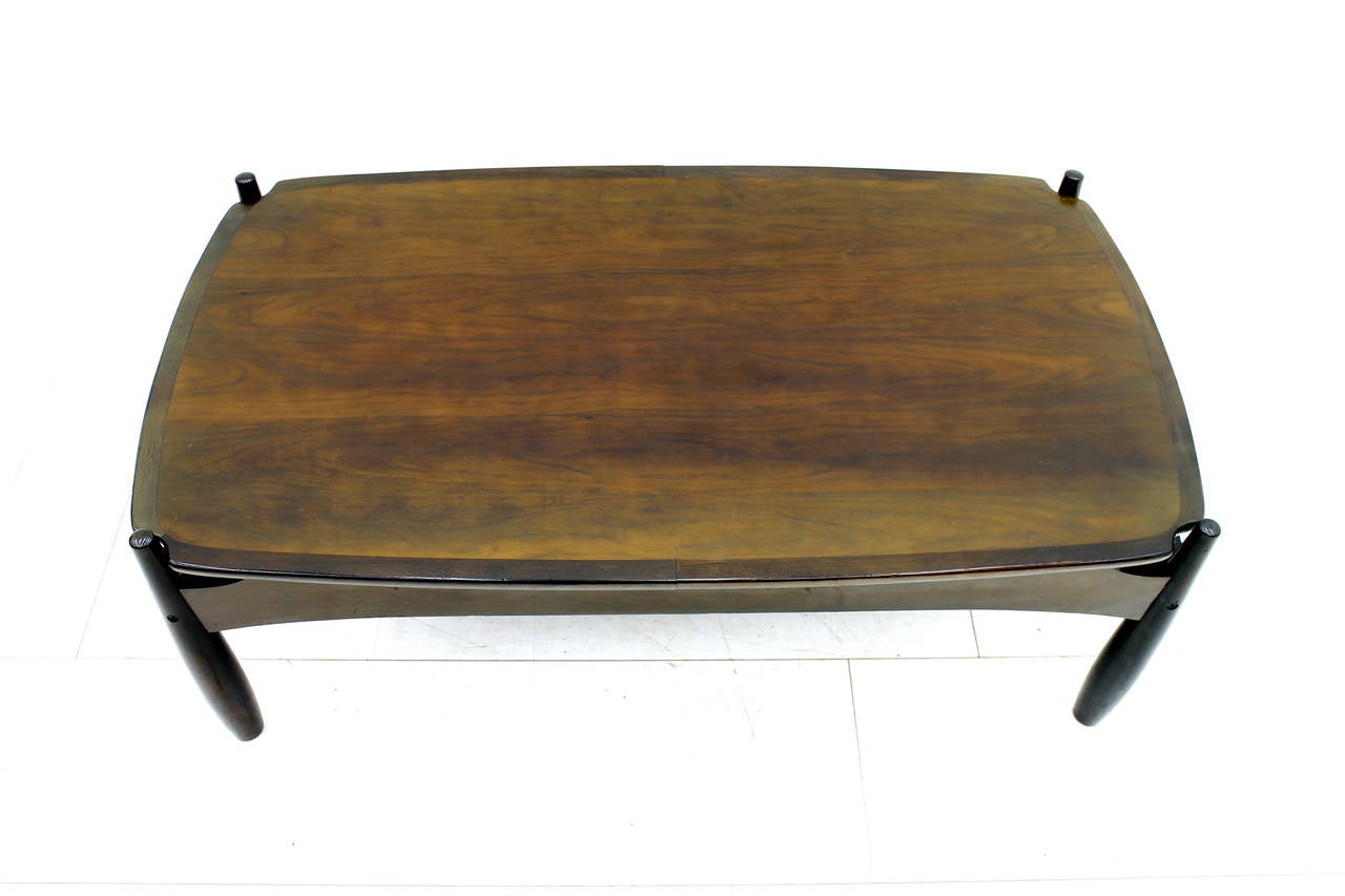 Brazilian Coffee Table by Sergio Rodrigues, 1960`s

Excellent restored condition.

Worldwide shipping.