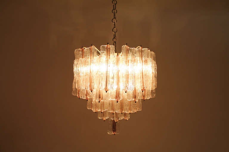 Mid-Century Modern Large Pink and White Venini Murano Chandelier by Toni Zuccheri, Italy 1960s For Sale