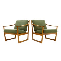 Pair of Danish Lounge Chairs by Peter Hvidt & Mølgaard, FD 130, 1961