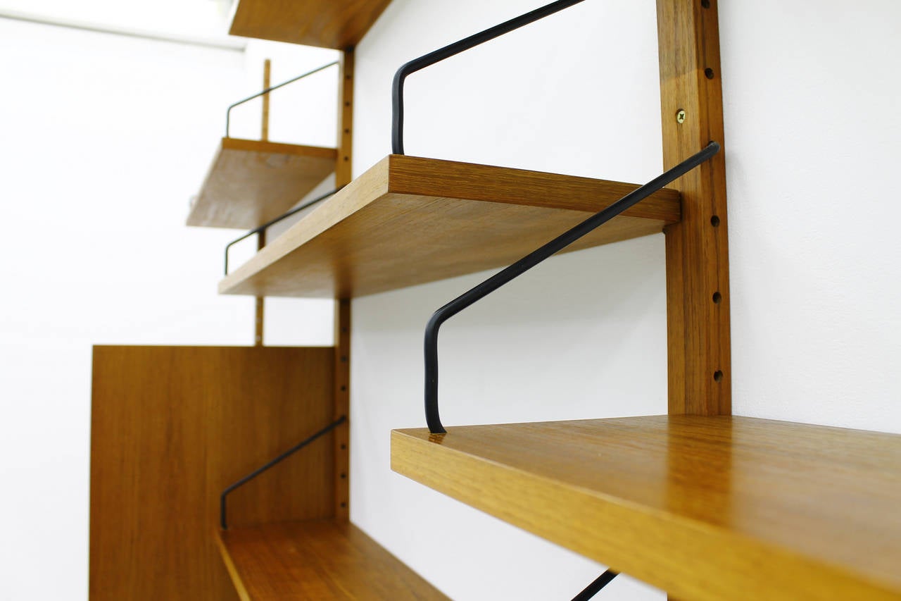 Teak Wall System by Poul Cadovius 