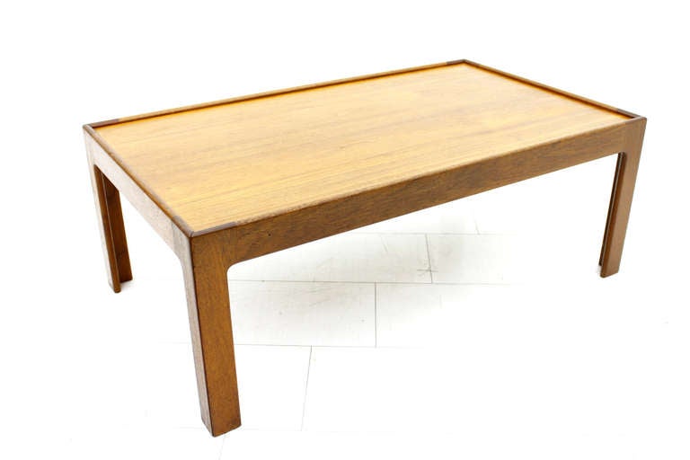 Teak Sofa Table by Illum Wikkelso, Denmark, ca 1960s.

Very good condition.

