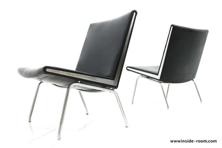 Danish One of Four Airport Leather Lounge Chairs AP-40 by Hans J. Wegner, Denmark