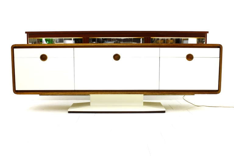 Mid-Century Modern Rare Rosewood Sideboard With Electric Bar Like 007, 1970´s