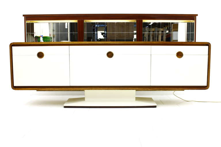 Rare Rosewood Sideboard With Electric Bar Like 007, 1970´s In Good Condition In Frankfurt / Dreieich, DE