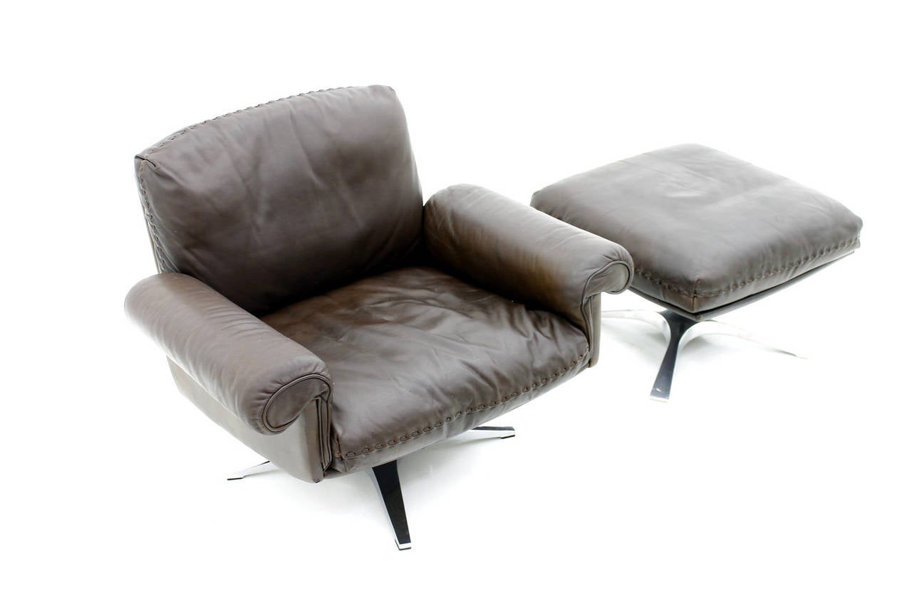Mid-Century Modern Leather Lounge Chair with Ottoman DS 31, De Sede Switzerland, 1970