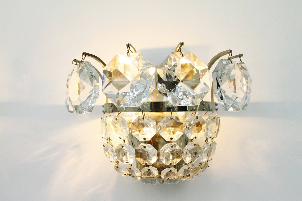 One of Four Wall Lights by Bakalowits Crystal and Nickel, Austria, circa 1960s For Sale 1
