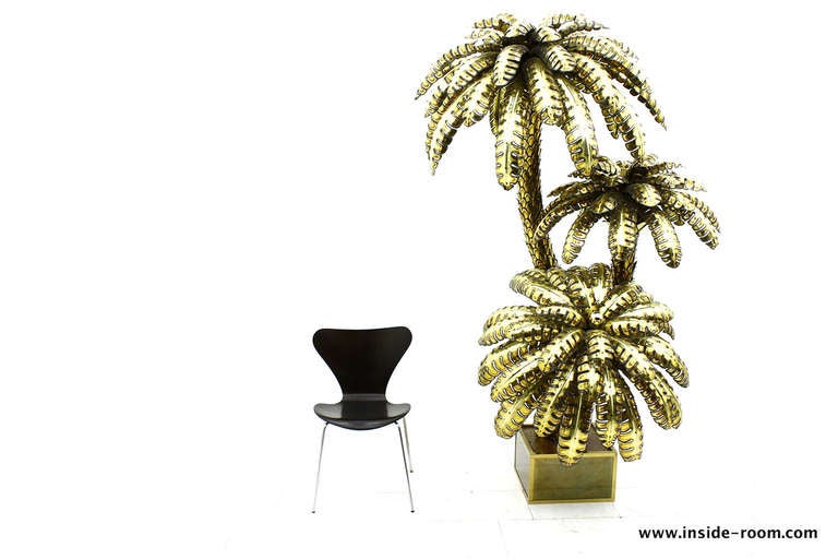 Stunning Palm Tree Floor Lamp by Maison Jansen in Excellent Condition. Never before in use. From an old stock. 

228 cm Height, Diameter 140 cm.