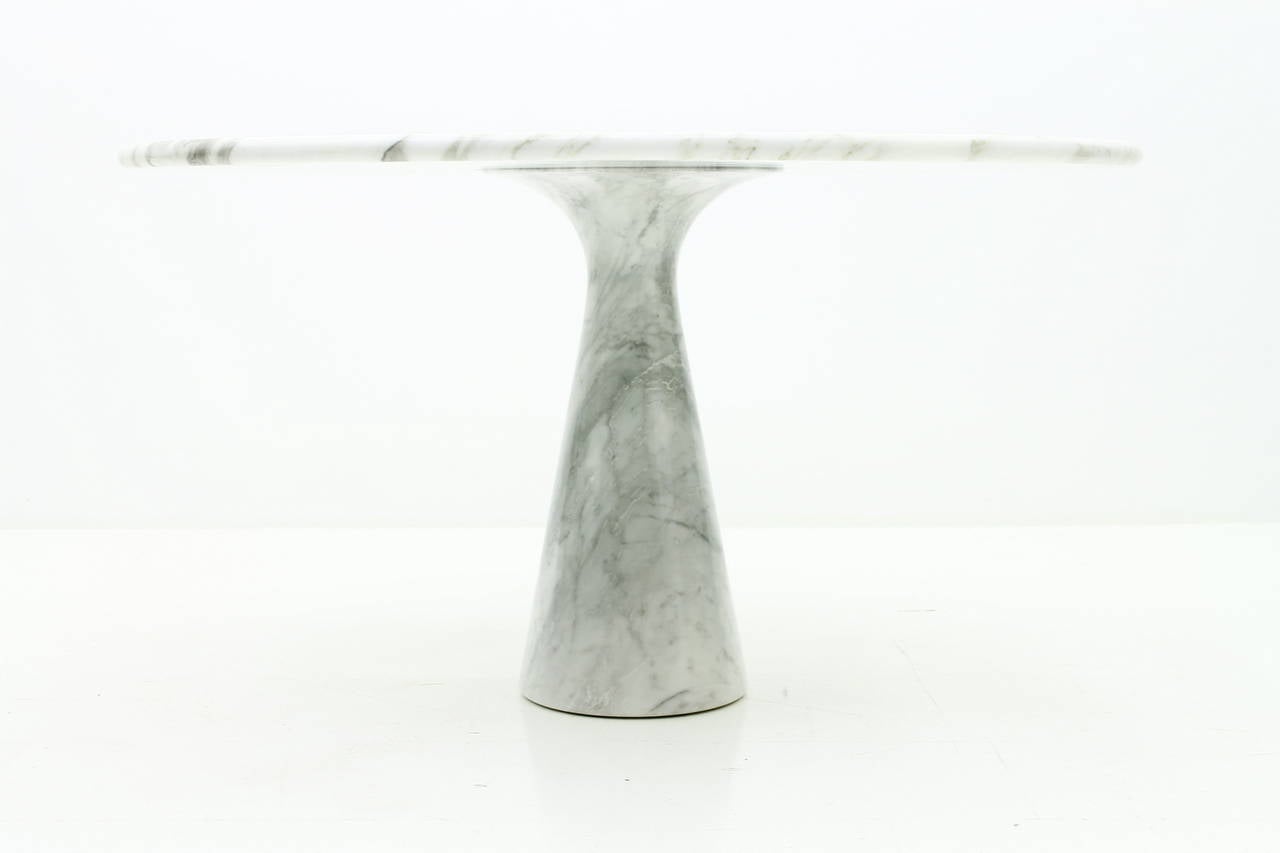 Carrara Marble Dining Table by Angelo Mangiarotti for T 70, 1969, Italy.
Excellent Condition!

We offer a safe and fast worldwide shipping to your Front Door. We only ship with Carrier and Airfreight and with full insurance.

Please contact us