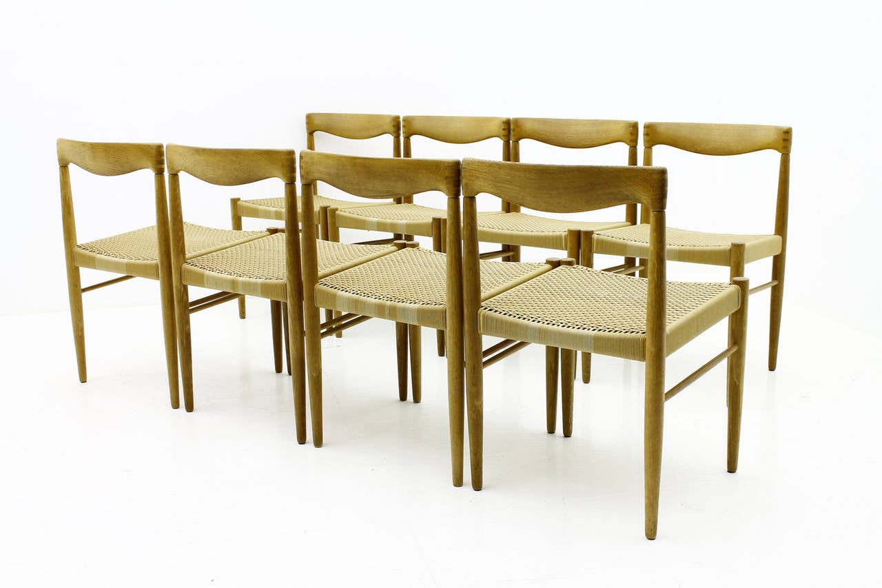 Satz von acht H. W. Klein-Esszimmerstühlen aus Eiche für Bramin, Dänemark, 1960 (Skandinavische Moderne) im Angebot