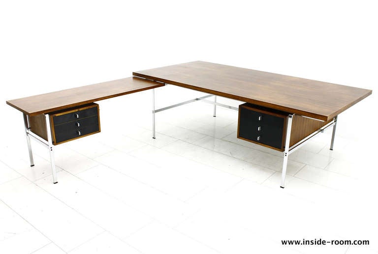 Executive Desk by Preben Fabricius & Jorgen Ktholm, FK 196. Made by Kill International, Germany 1965.
Very rare Version in East Indian Rosewood. 

Length  220 cm, Depth 110 cm, Height 71,5 cm.
Side Table Length 140 cm, Depth 50 cm, Height 66