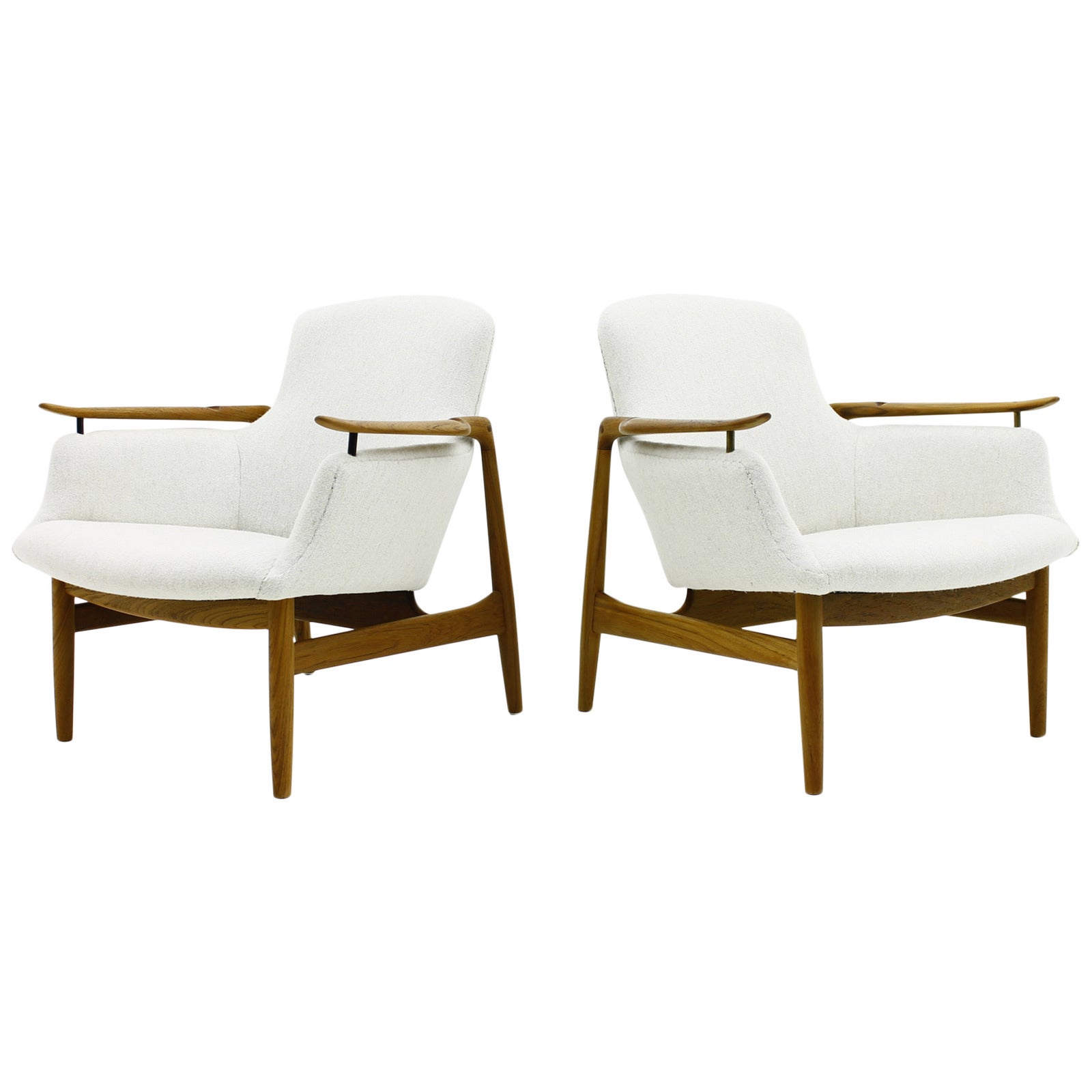 Pair of Finn Juhl Teak Lounge Chairs NV 53 for Niels Vodder, 1953