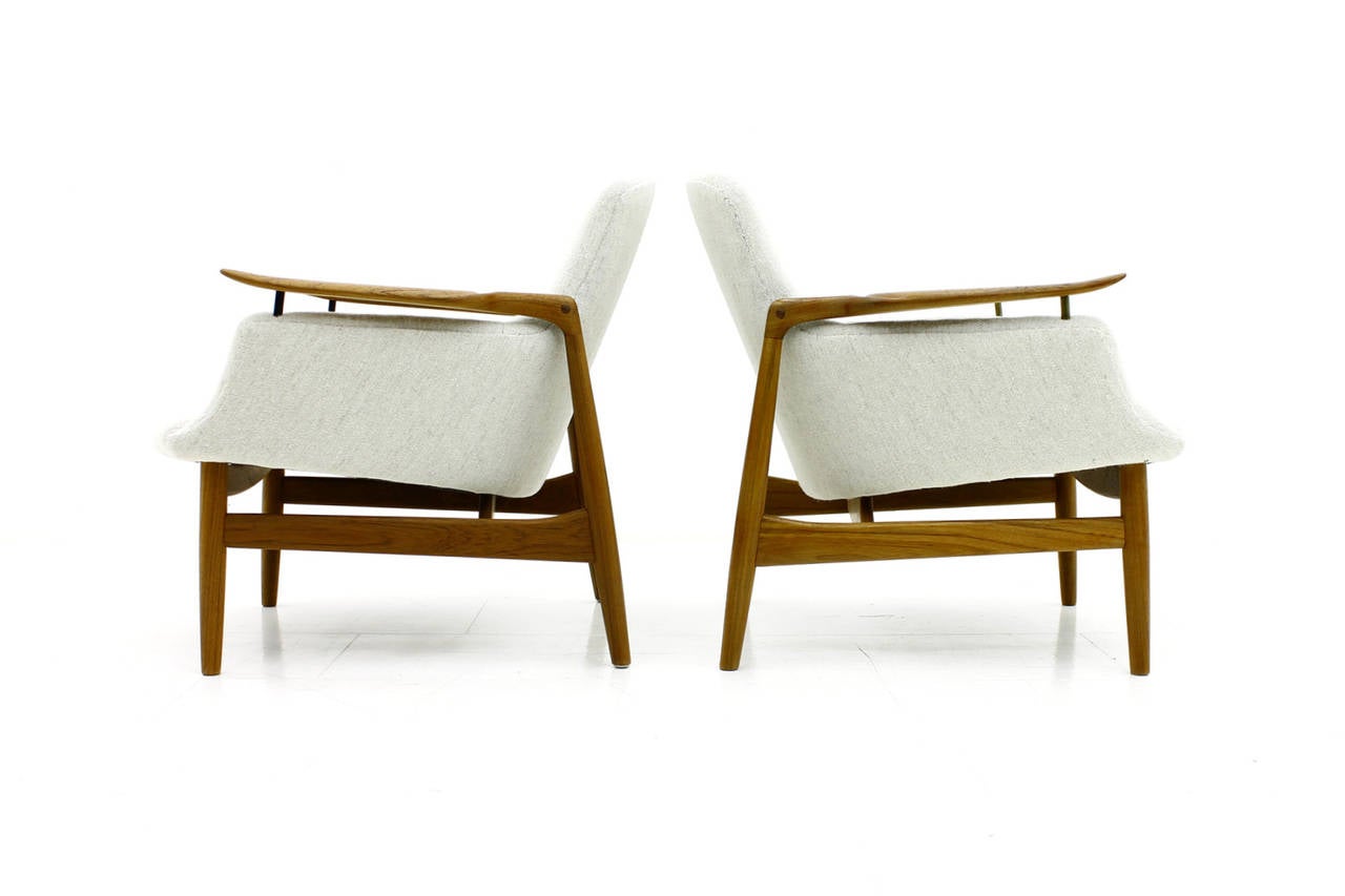 Danish Pair of Finn Juhl Teak Lounge Chairs NV 53 for Niels Vodder, 1953
