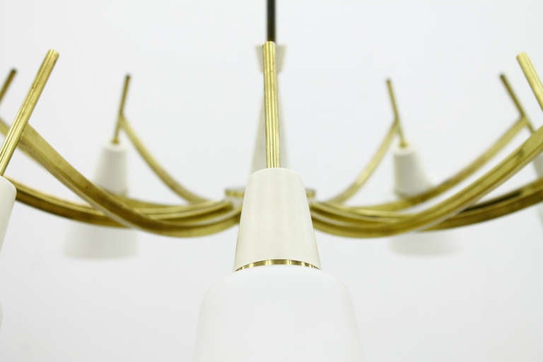 Italian Chandelier in Brass and Glass 1960s For Sale 1