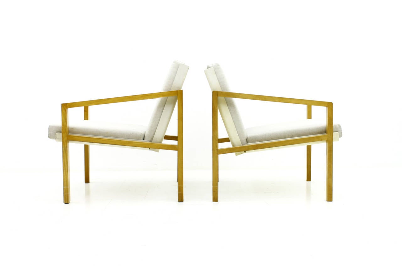 Very rare pair of modern lounge chairs by Hein Stolle for Spectrum, Netherlands, 1956.
Beech frame with two plywood shells, painted. 

Measurements in cm: H 73 cm, W 63 cm, D 72 cm, SH 39 cm.
Good original condition.

 