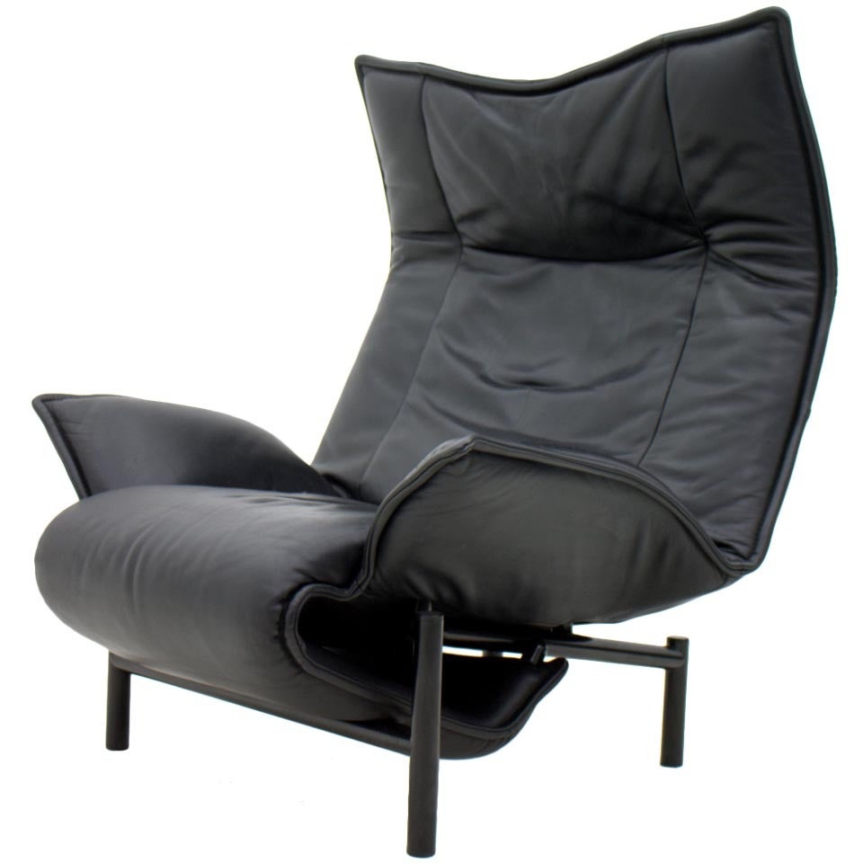 Lounge Chair by Vico Magistretti "Veranda", Cassina, Italy For Sale
