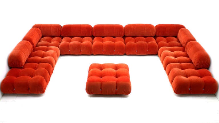 Very Large Sofa Group Camaleonda by Mario Bellini and made by B&B Italia. 10 Seating Elements and 10 Backrests. Fantastic rare red / orange Color. Ultra Flexible, very Comfortable !

Very good original Condition with only small signs of Age.