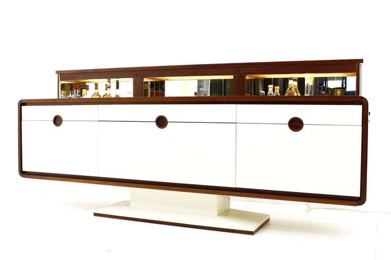 Mid-Century Modern A rare Rosewood Sideboard with Electric Bar like 007