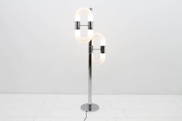 Carlo Nason Floor Lamp for Mazzega, Italy. Glass and Chromed Metall, circa 1960s.

Worldwide shipping to your front door.