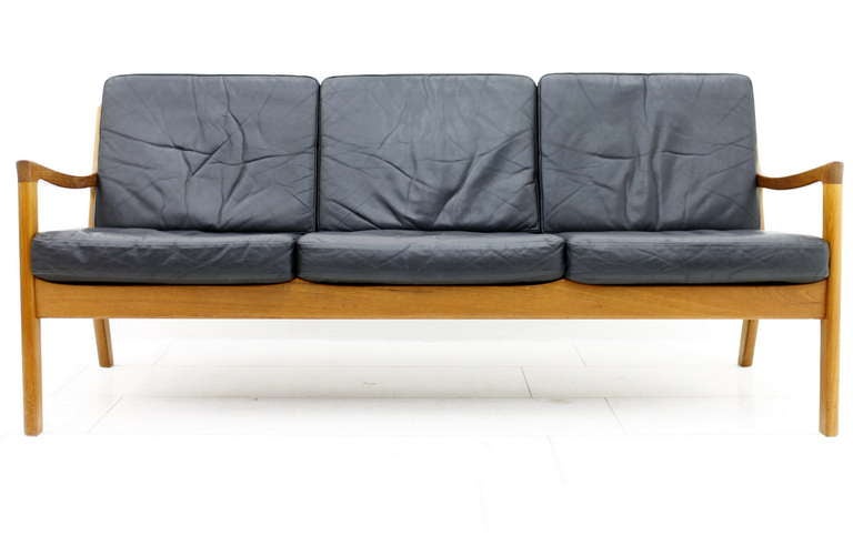 Ole Wanscher Leather & Teak Sofa In Good Condition In Frankfurt / Dreieich, DE