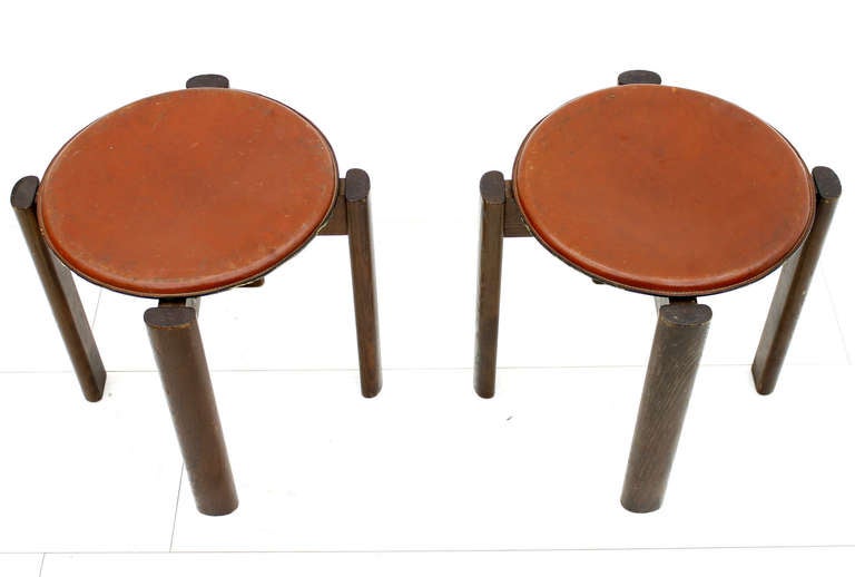 A set of two stools from Cassina, Italy. Dark red Leather, wood. Good vintage condition.

Express shipping is worldwide possible. Please ask us.