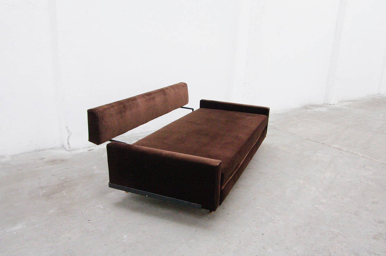 Sofa Daybed by Florence Knoll International, Mid-Century Modern Design, 1956 In Excellent Condition In Berlin, DE