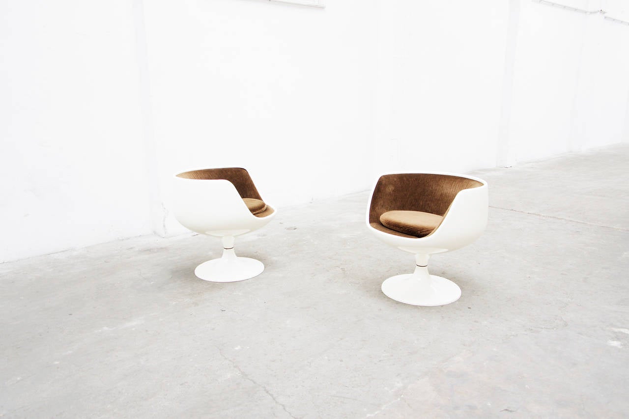 Pair of Swivel Chairs by Eero Aarnio for Asko Finland 2