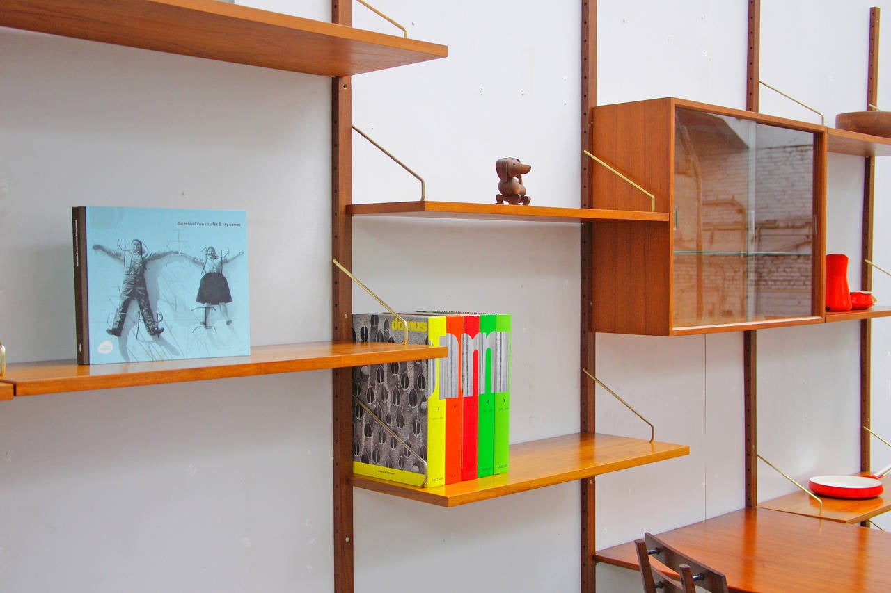 Shelving System by Poul Cadovius Royal Teak Mid-Century Danish Modern Design In Good Condition In Berlin, DE